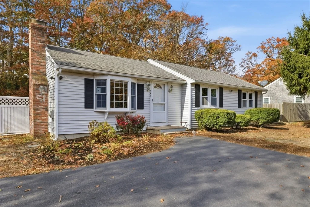 Photo of 544 Cotuit Rd