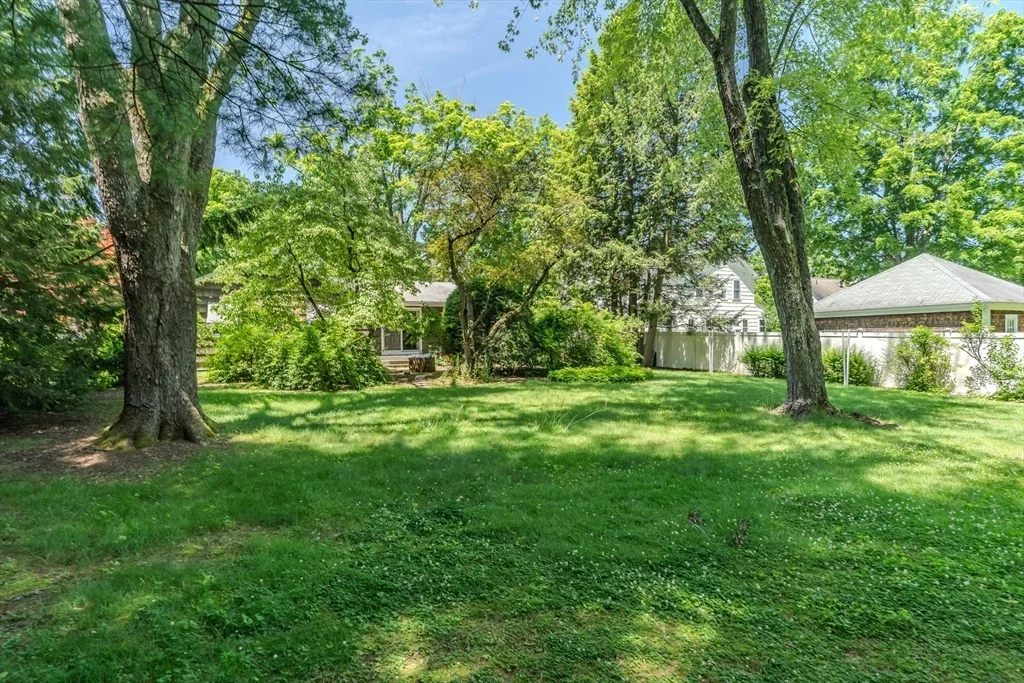 Photo of 89 Lake St