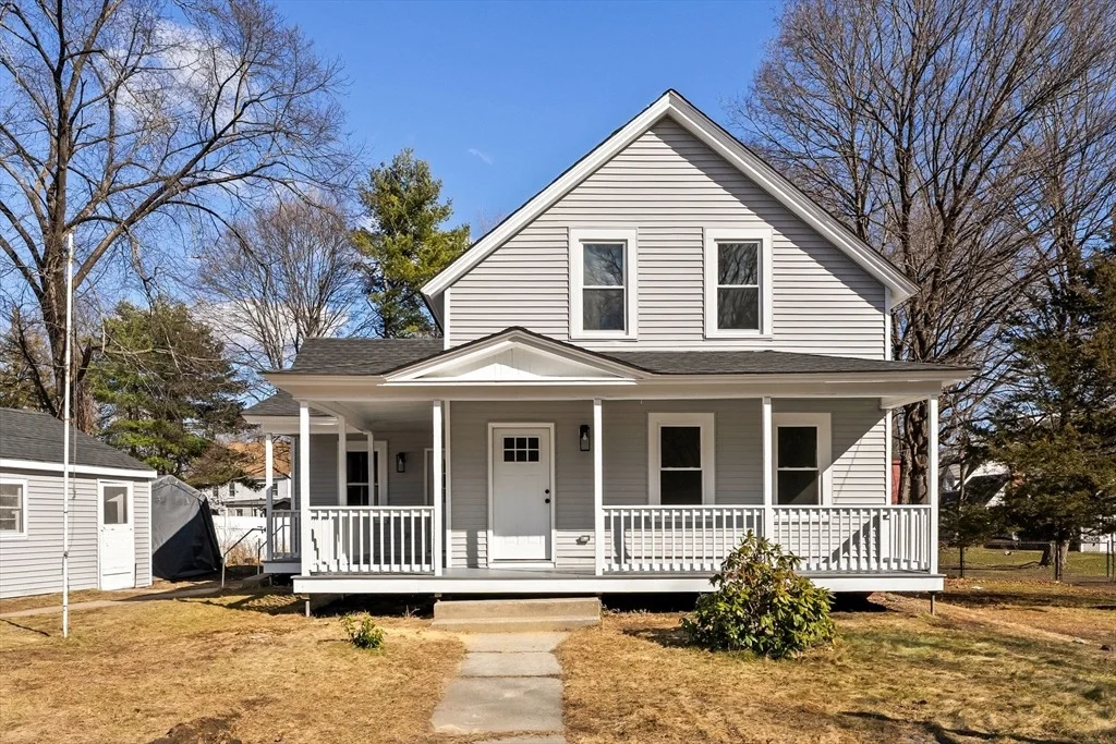 Photo of 2 Maple St