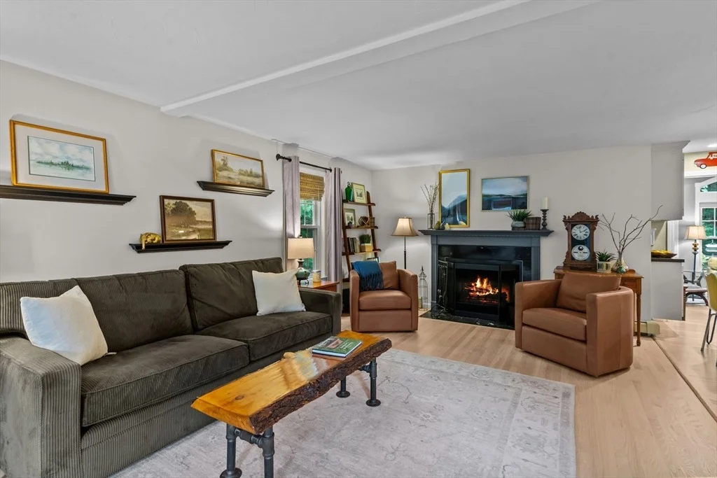 Photo of 28 Oxford Dr