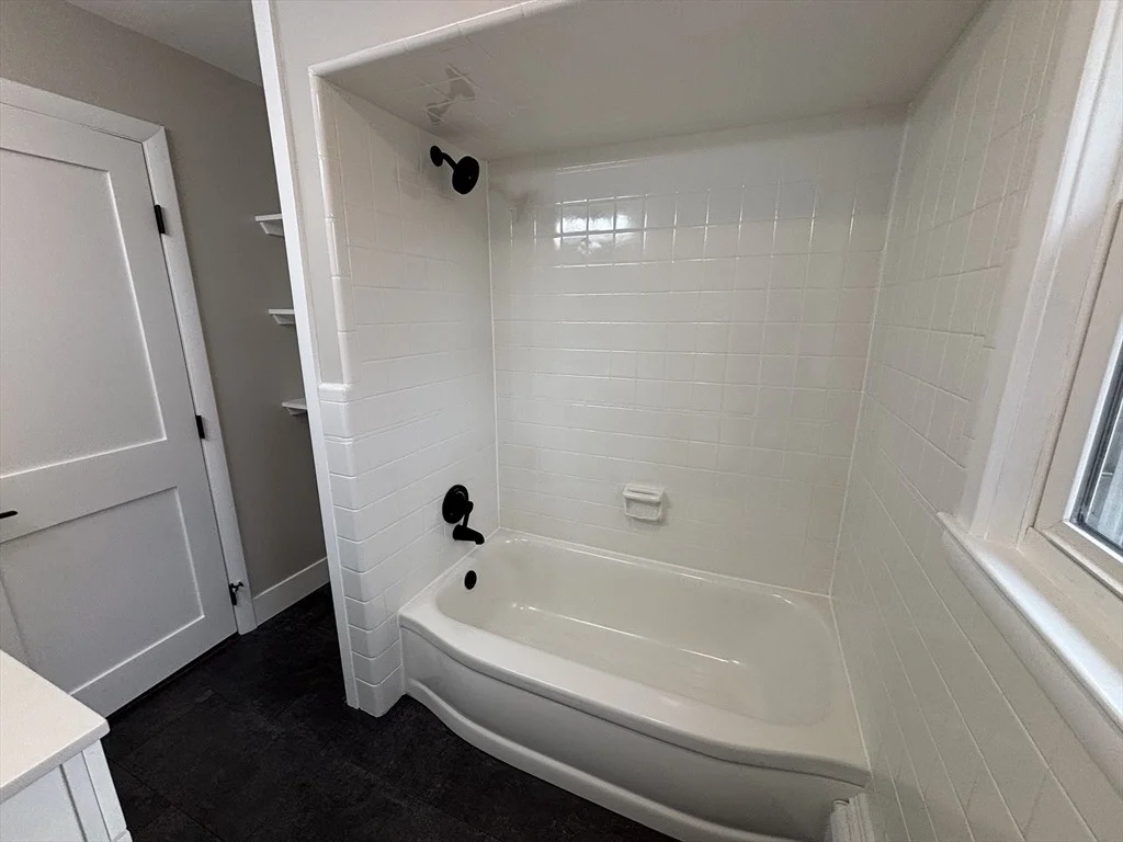 Photo of 52 Bushee Rd