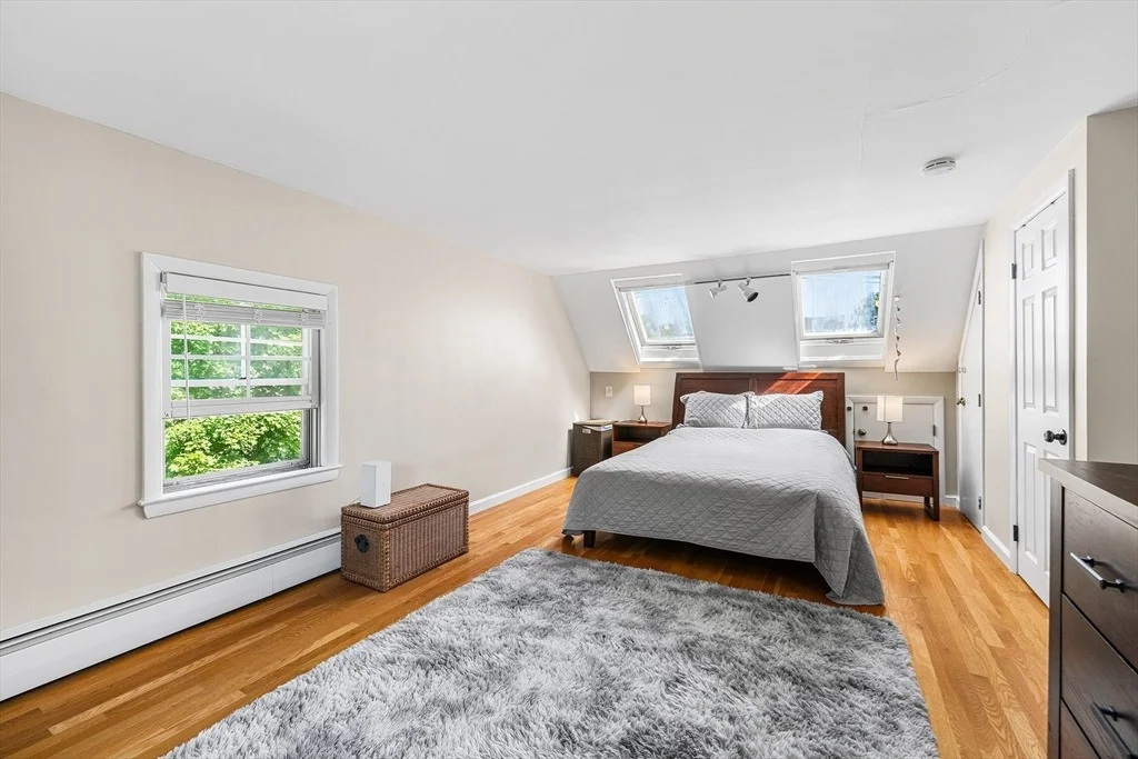Photo of 21 Bartlett Ave