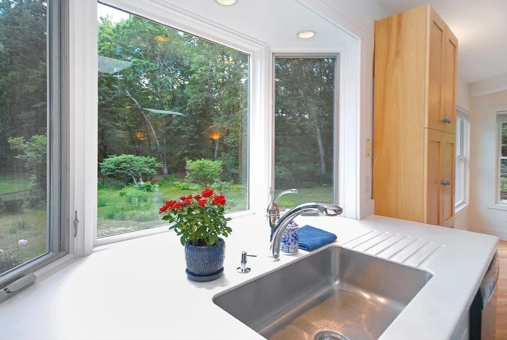 Photo of 297 Laws Brook Rd