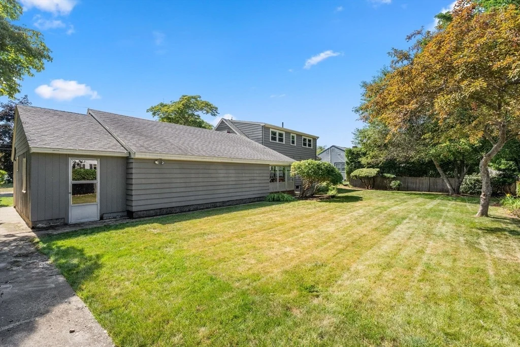 Photo of 20 Oakhurst Rd.