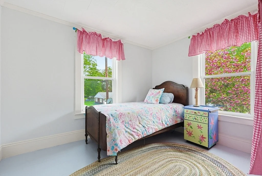 Photo of 24 Riverside Pl