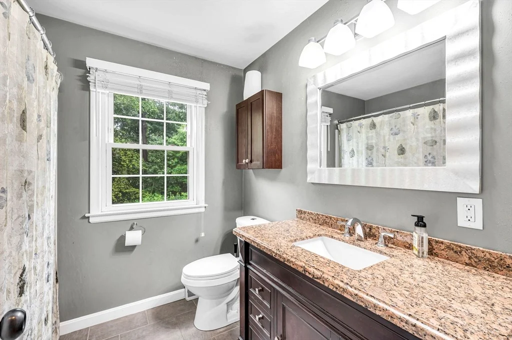 Photo of 18 Blokland Dr