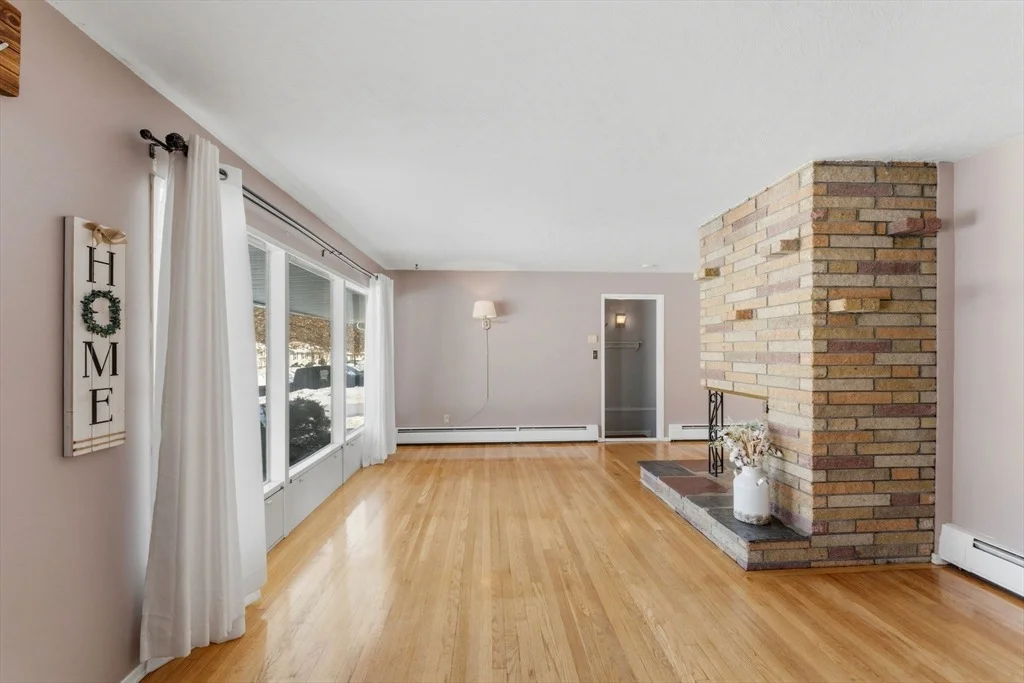 Photo of 93 Blue Bell Rd