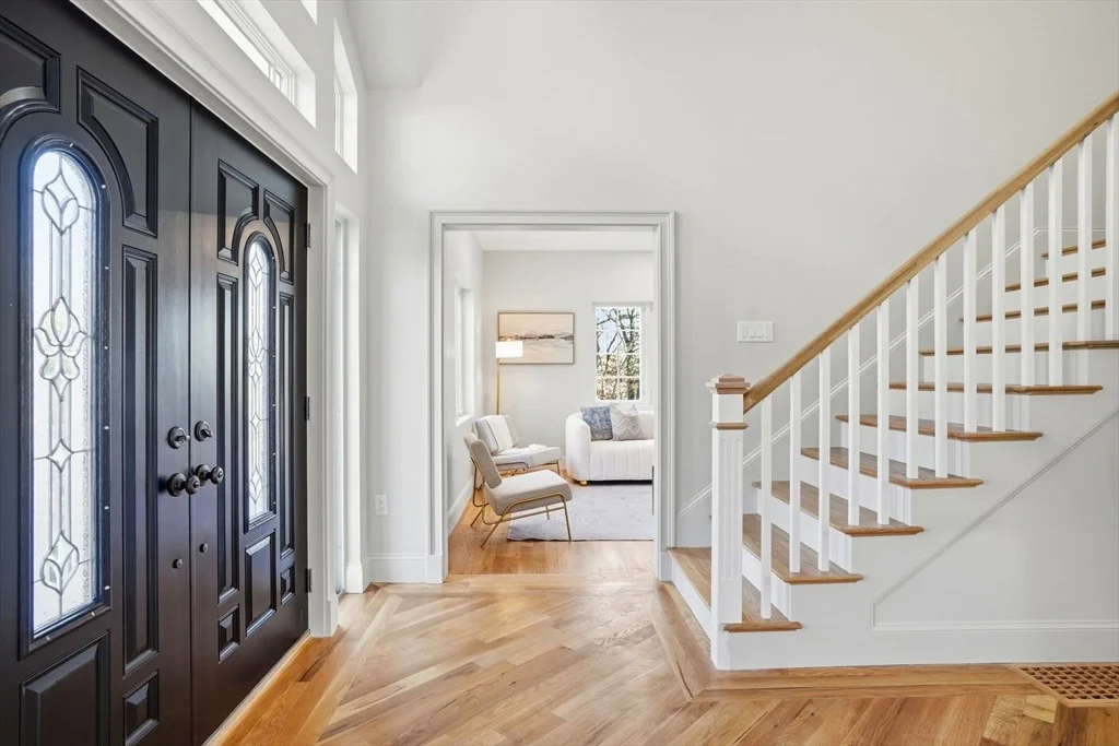 Photo of 9 Lovis Ave