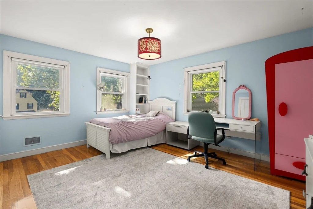 Photo of 44 Windemere Rd