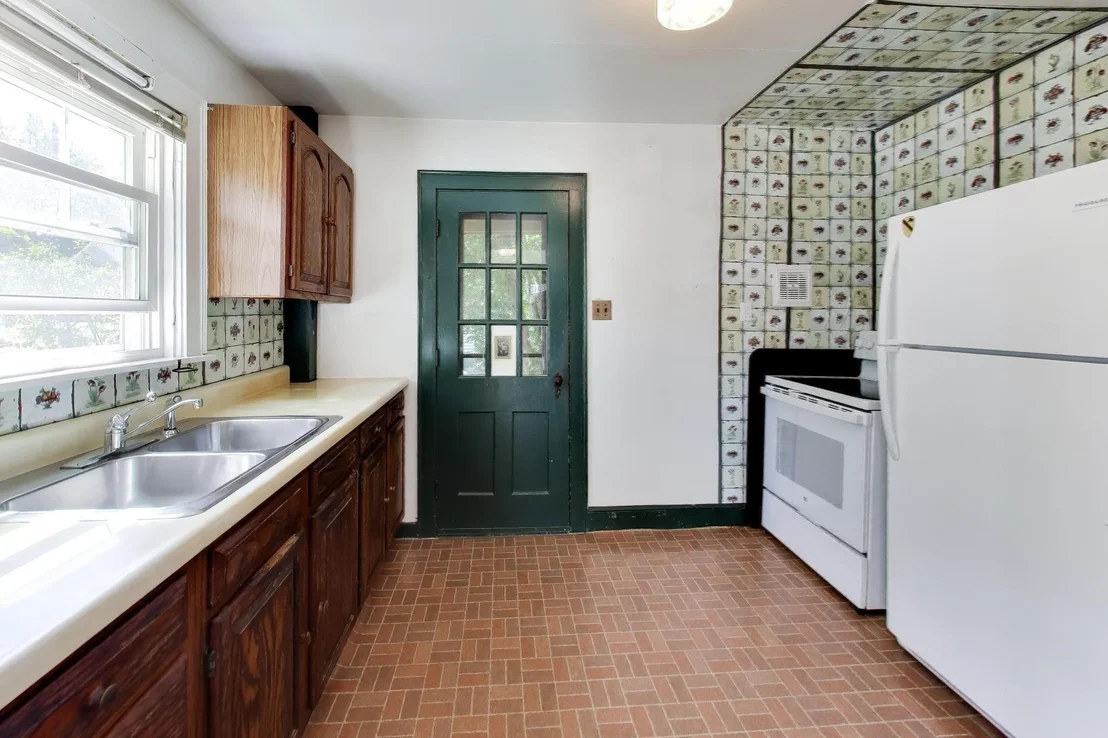 Photo of 72 Sexton Ave