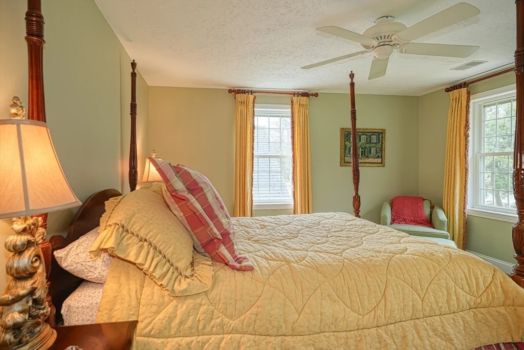 Photo of 391 Concord Rd