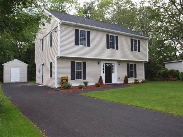 Photo of 35 Rayburn Rd