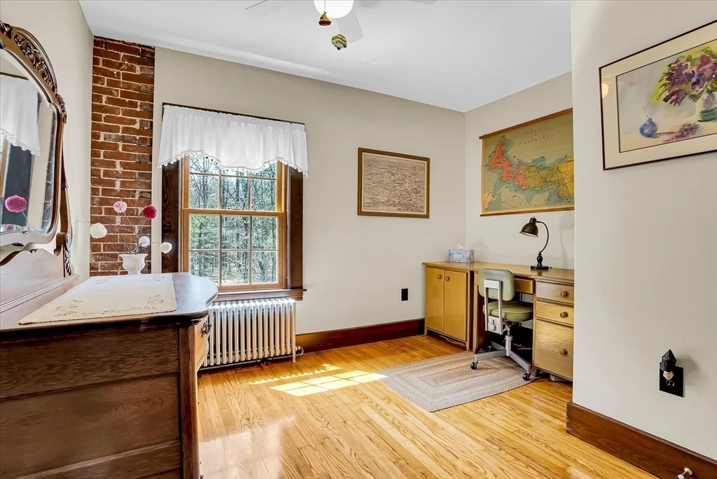 Photo of 43 West Main