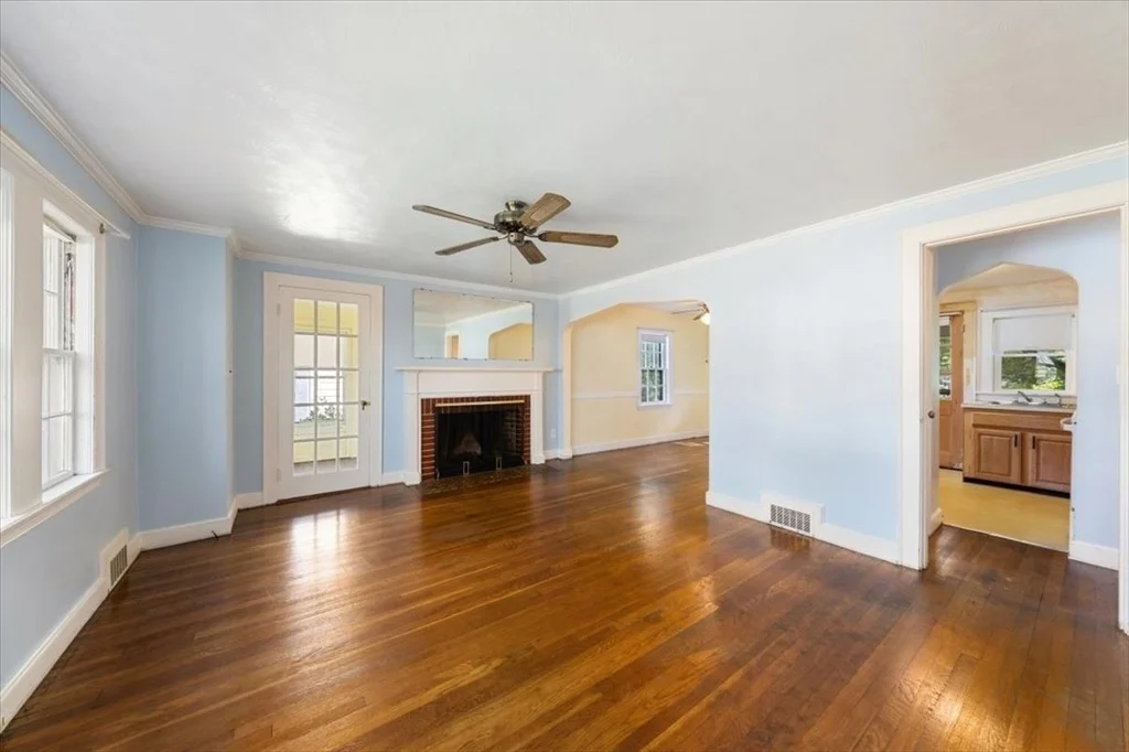 Photo of 34 Aberdeen Ave.