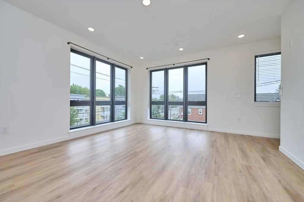Photo of Unit 3C at 80 Broadway