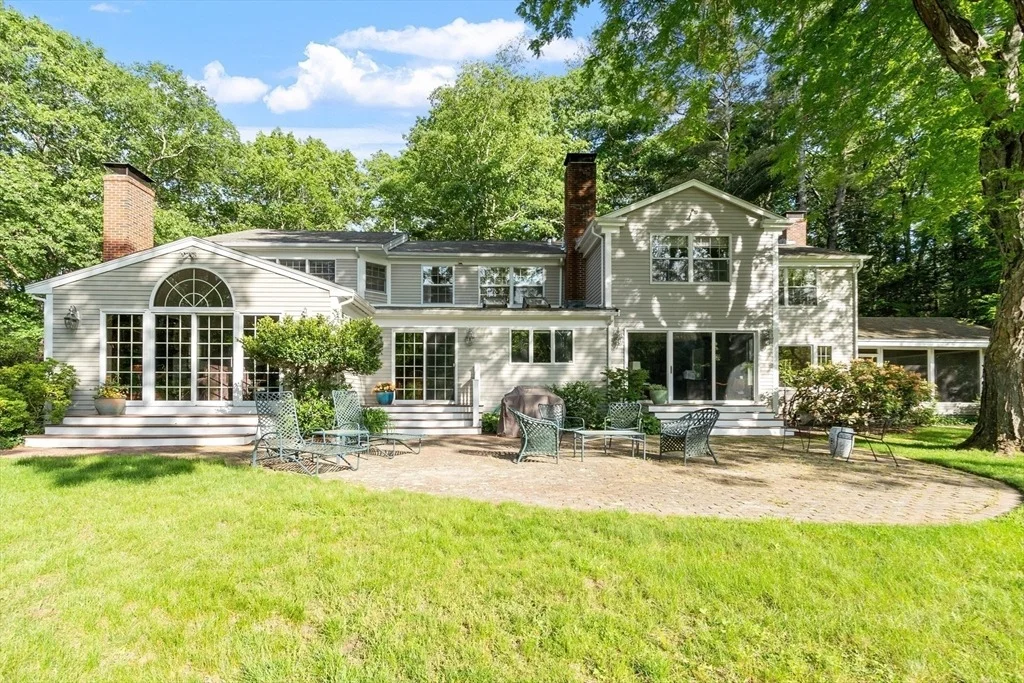 Photo of 308 Musterfield Road