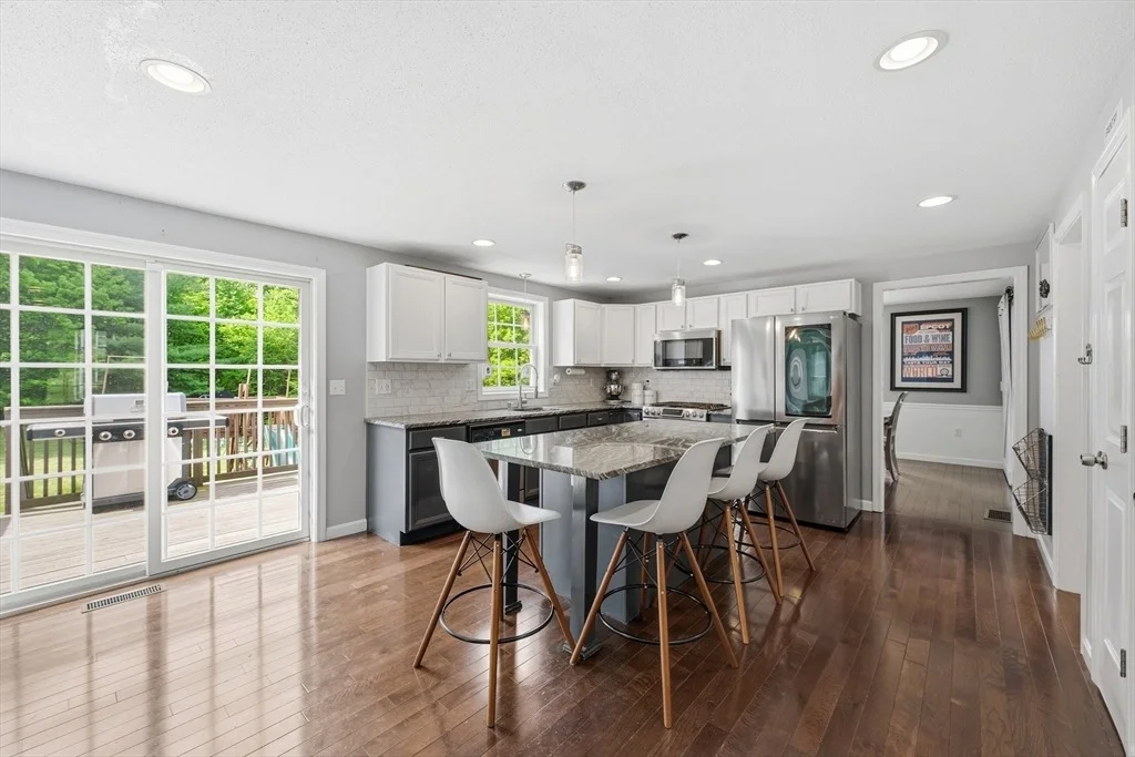 Photo of 11 Eileen Avenue