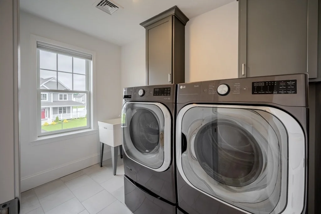 Photo of 72 Pratt Ave