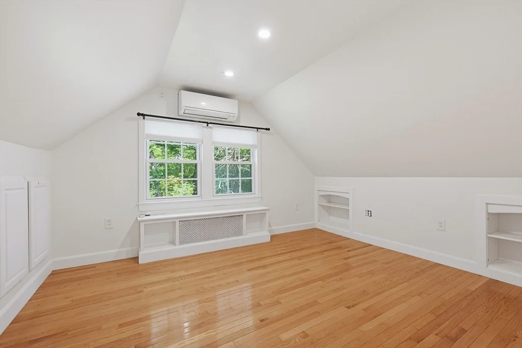 Photo of 50 Rustic Rd