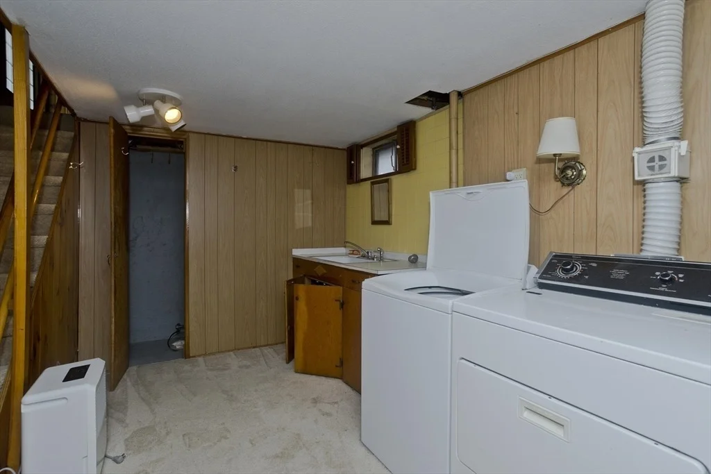 Photo of 83 Mayflower Ave