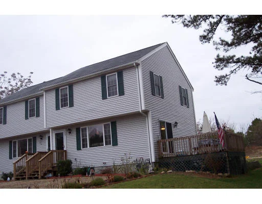 Photo of Unit B at 7 Meadowlark Dr