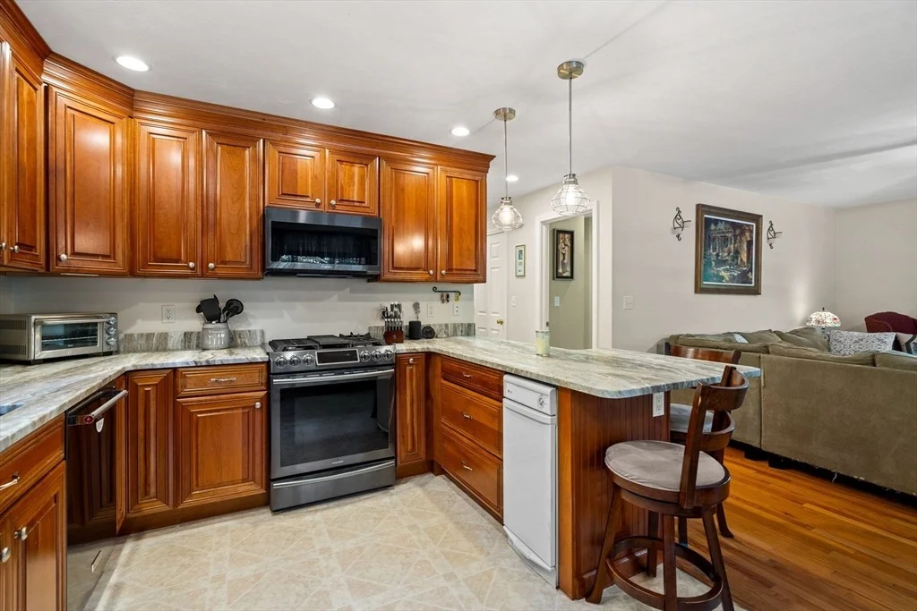 Photo of 228 Common Ln.