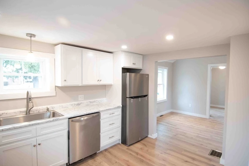 Photo of 154 Denver St