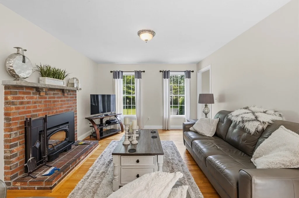 Photo of 3 Pleasant St