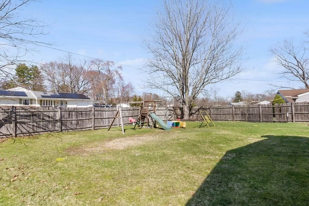 Photo of 145 Bates Rd