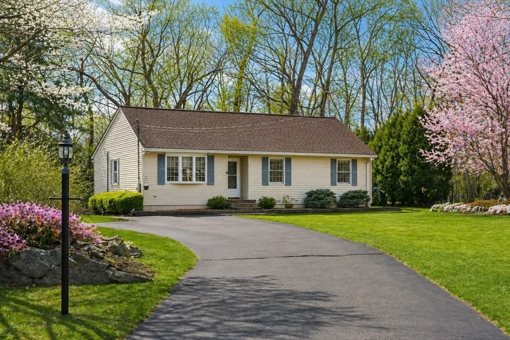 Photo of 4 Dorianna Cir