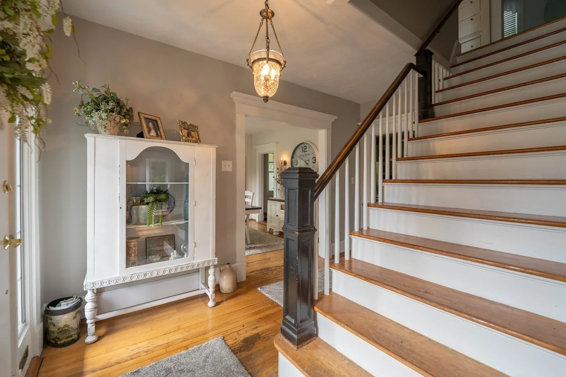 Photo of 55 Akin St