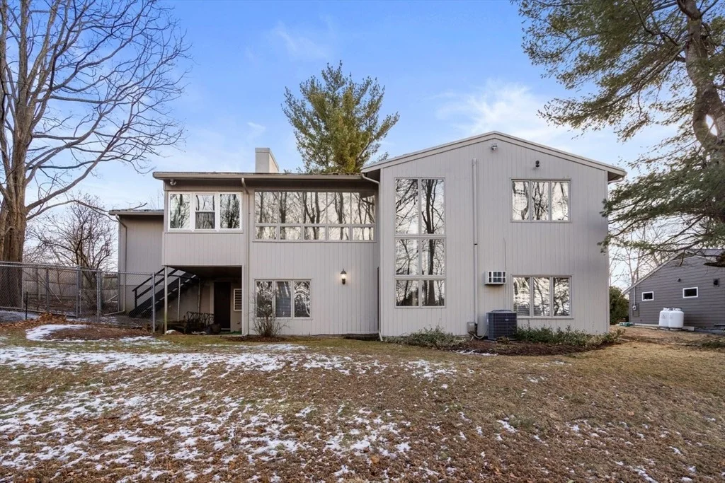 Photo of 95 Zenith Dr