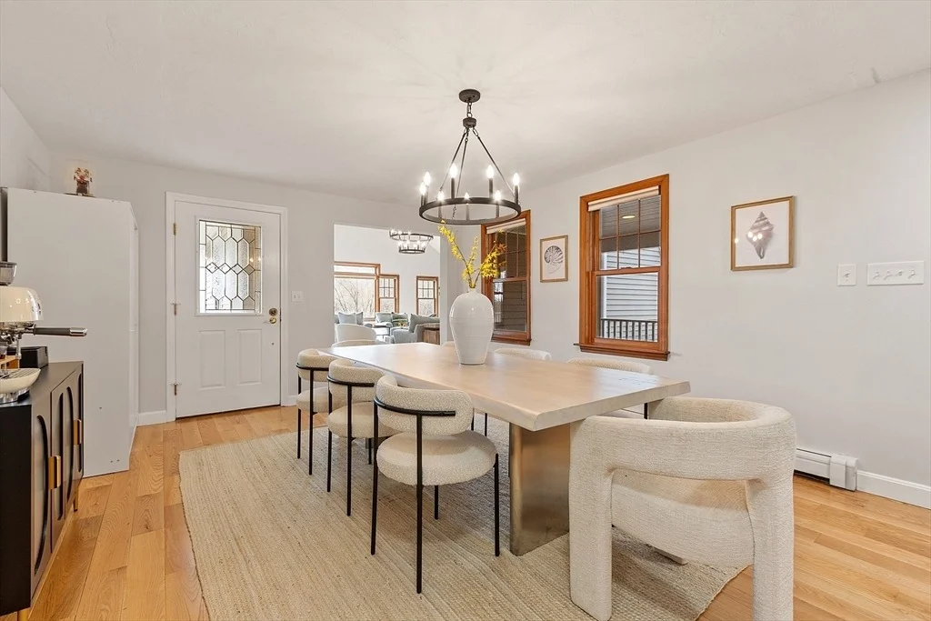 Photo of 933 Liberty Square Rd