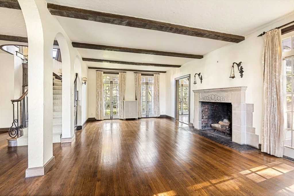 Photo of 1247 Highland Avenue