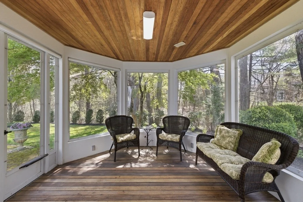 Photo of 98 Bridle Trail Rd