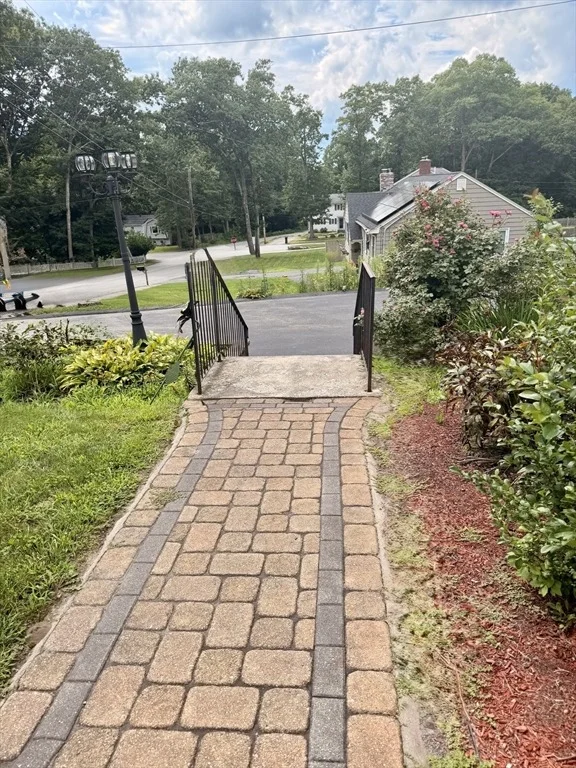 Photo of 57 Laurel Ln