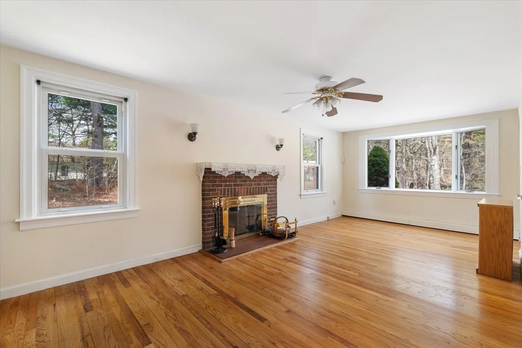 Photo of 12 Brook St