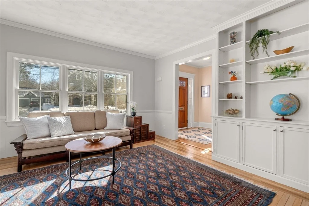 Photo of 103 Oak St