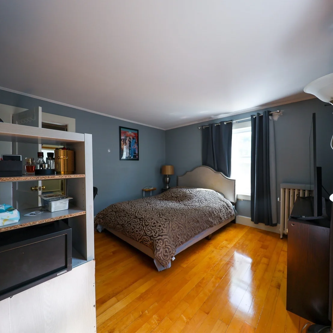 Photo of 374 Pine St
