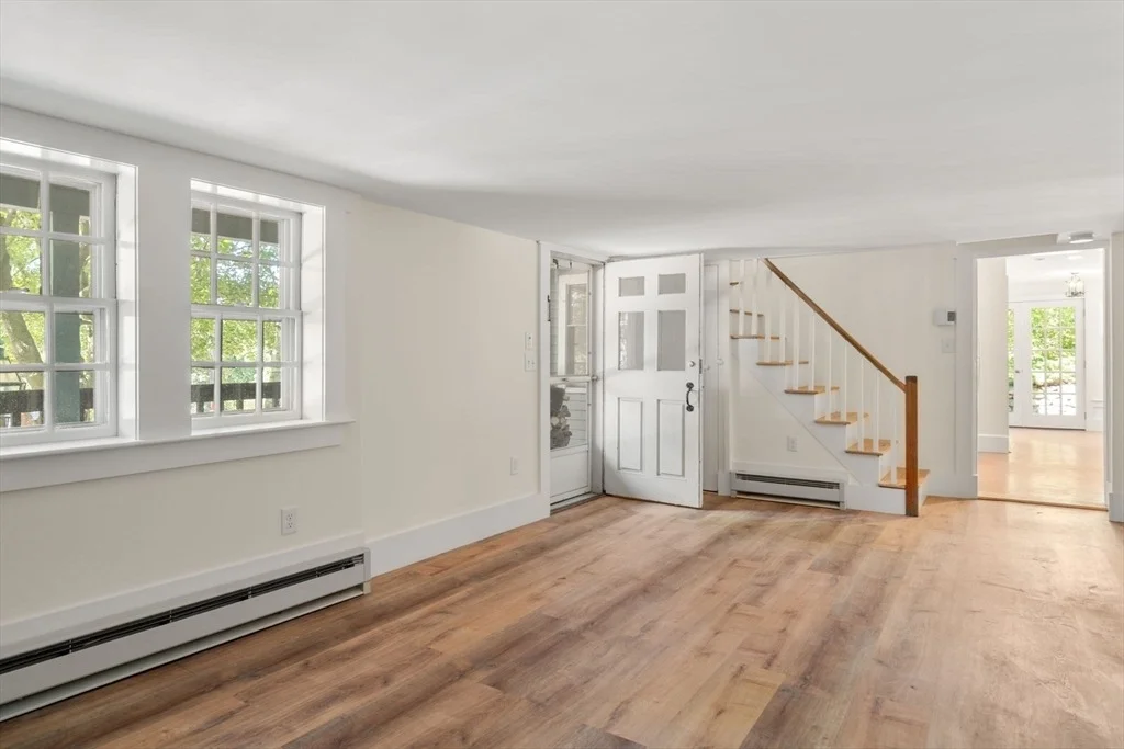Photo of 495 Edmands Rd