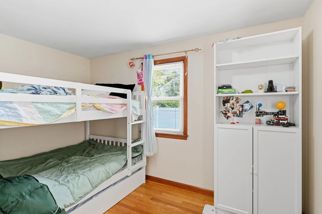 Photo of 42 N Brook Rd