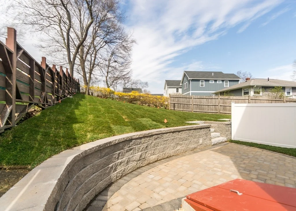 Photo of 89 Hardy Pond Road