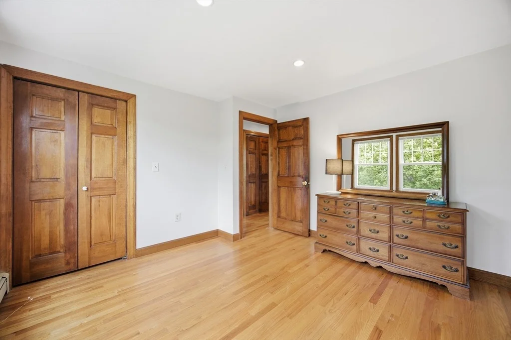 Photo of 50 Harborview Rd