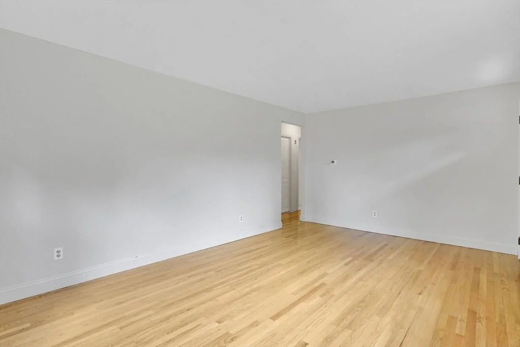 Photo of 250 Old Lyman Rd
