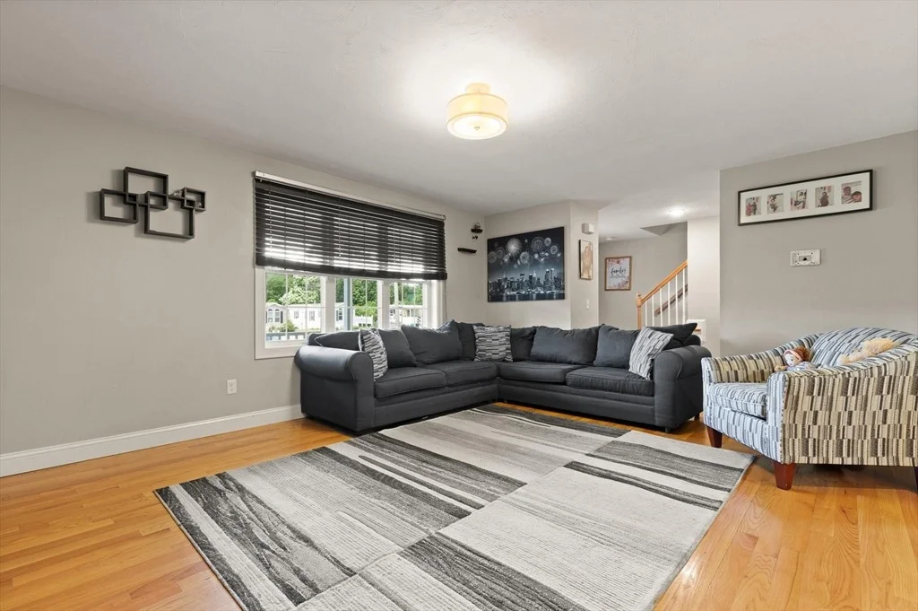 Photo of 1531 Broadway