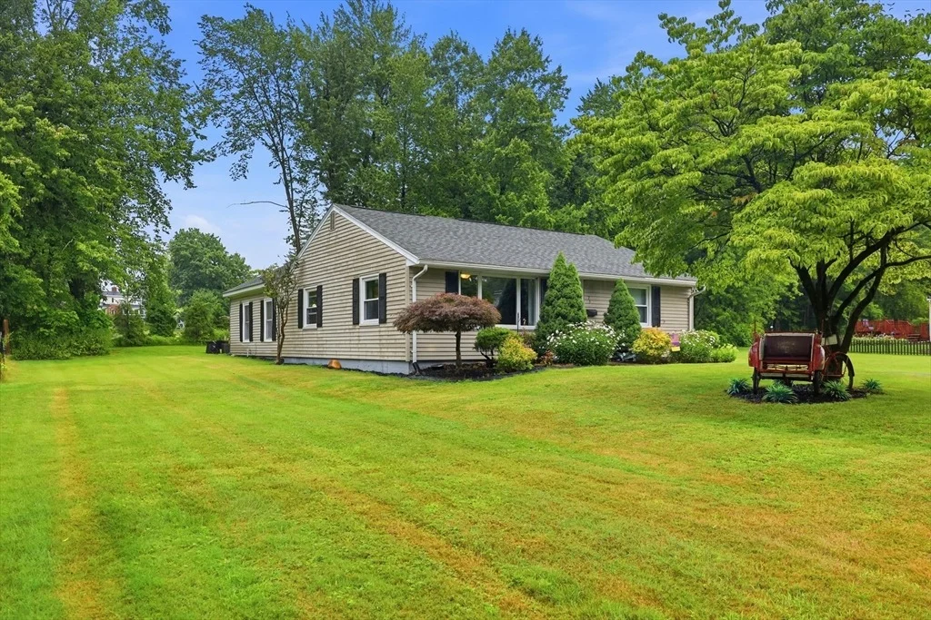 Photo of 75 Greystone Ave