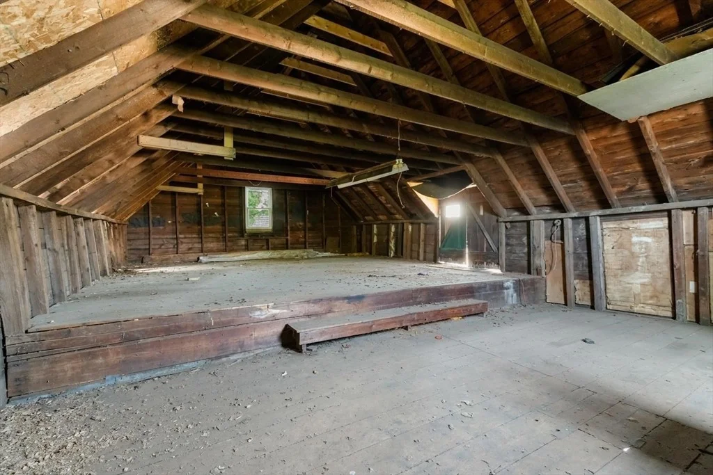 Photo of 18 Willow Ave