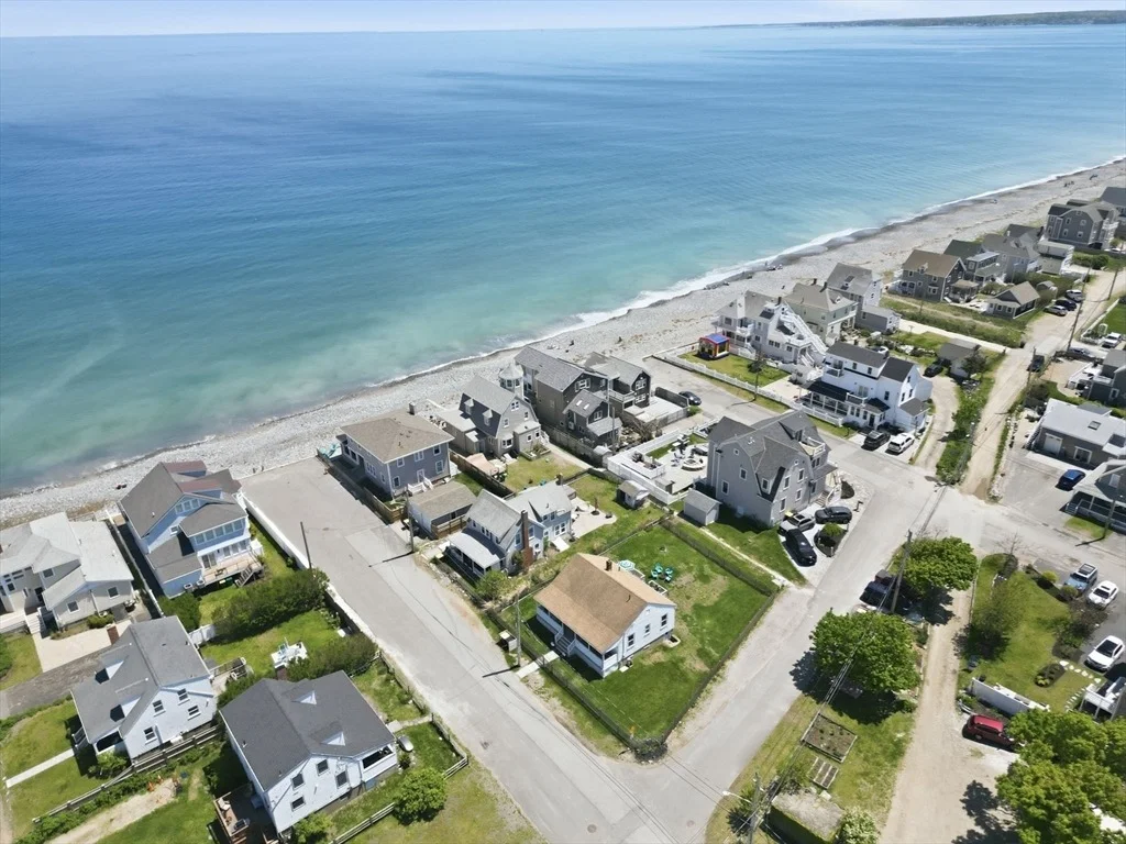 Photo of 10 W Street