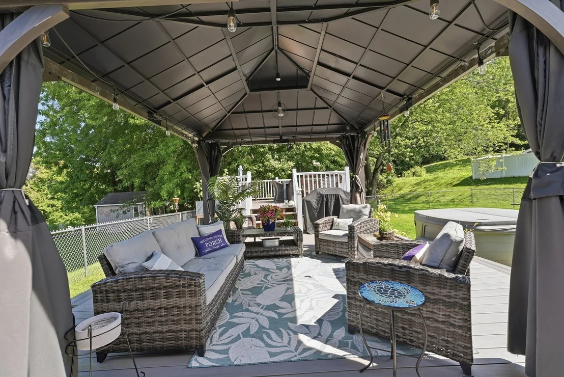 Photo of 75 Longwood Dr