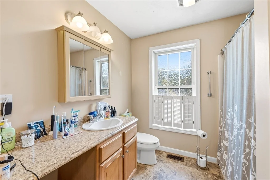 Photo of 341 Primrose Hill